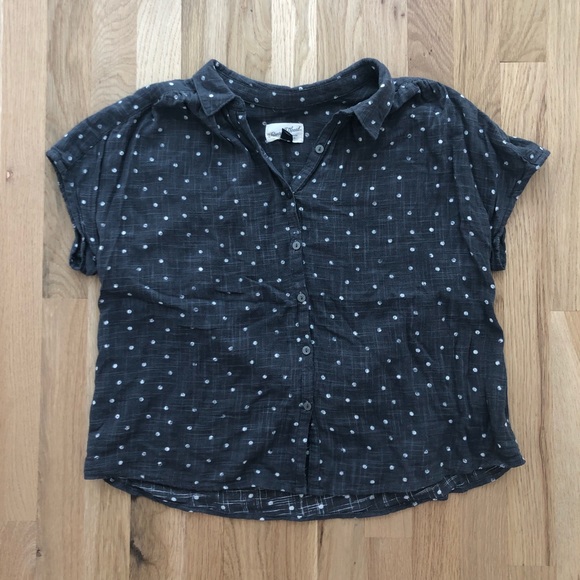 Universal Thread Button Up Blouse - Picture 1 of 3